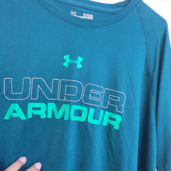 Under Armour t-shirt - Picture 3 of 5